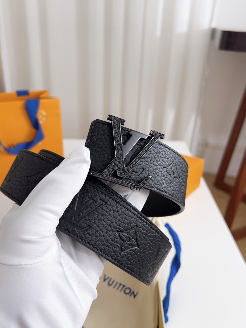l0vis Vvtt0n belts